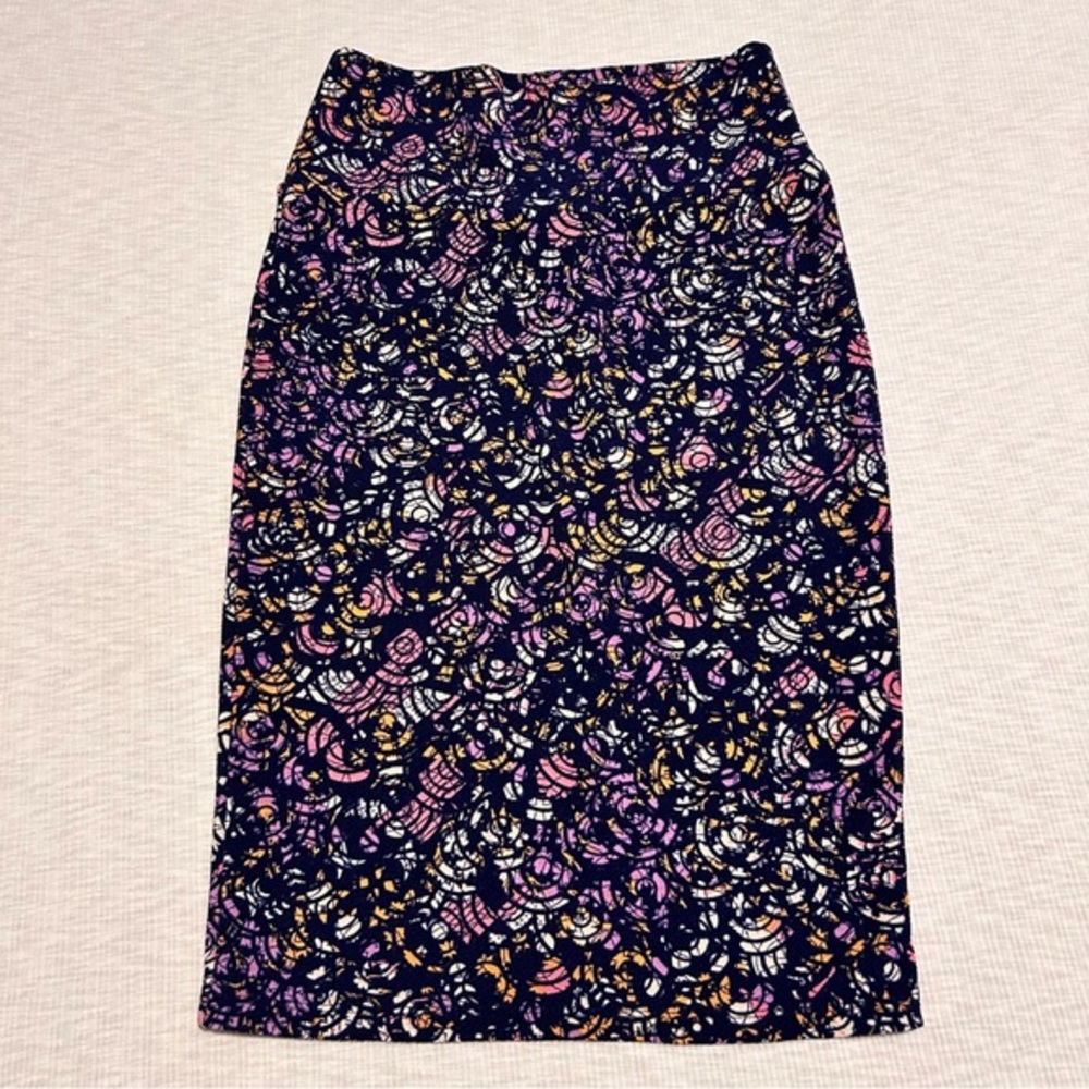 LuLaRoe Cassie Blue Purple Pink Geometric‎ Pencil Skirt Size XS  Casual Stretchy